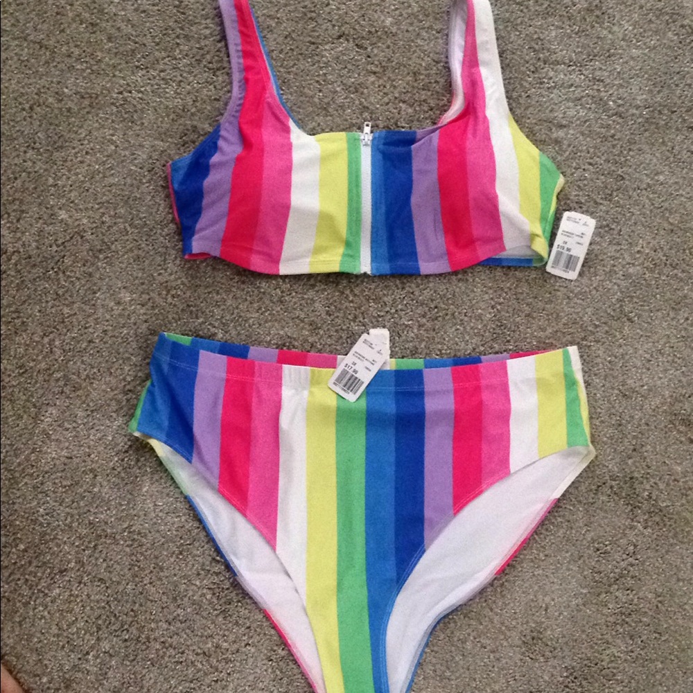 Brand NWT Forever 21 Plus Stripe Bikini Swimsuit